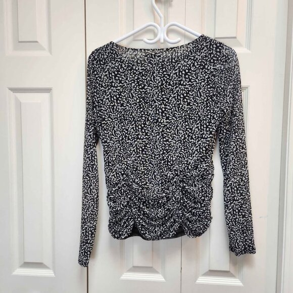 [M] RW&Co Black & White Long-sleeved Top‎ Size Medium Animal Print Lined - Picture 8 of 9